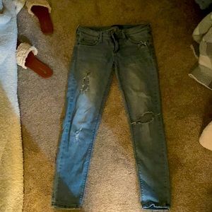 Ripped jeans size European 38/ American 6. Bought them in Germany.